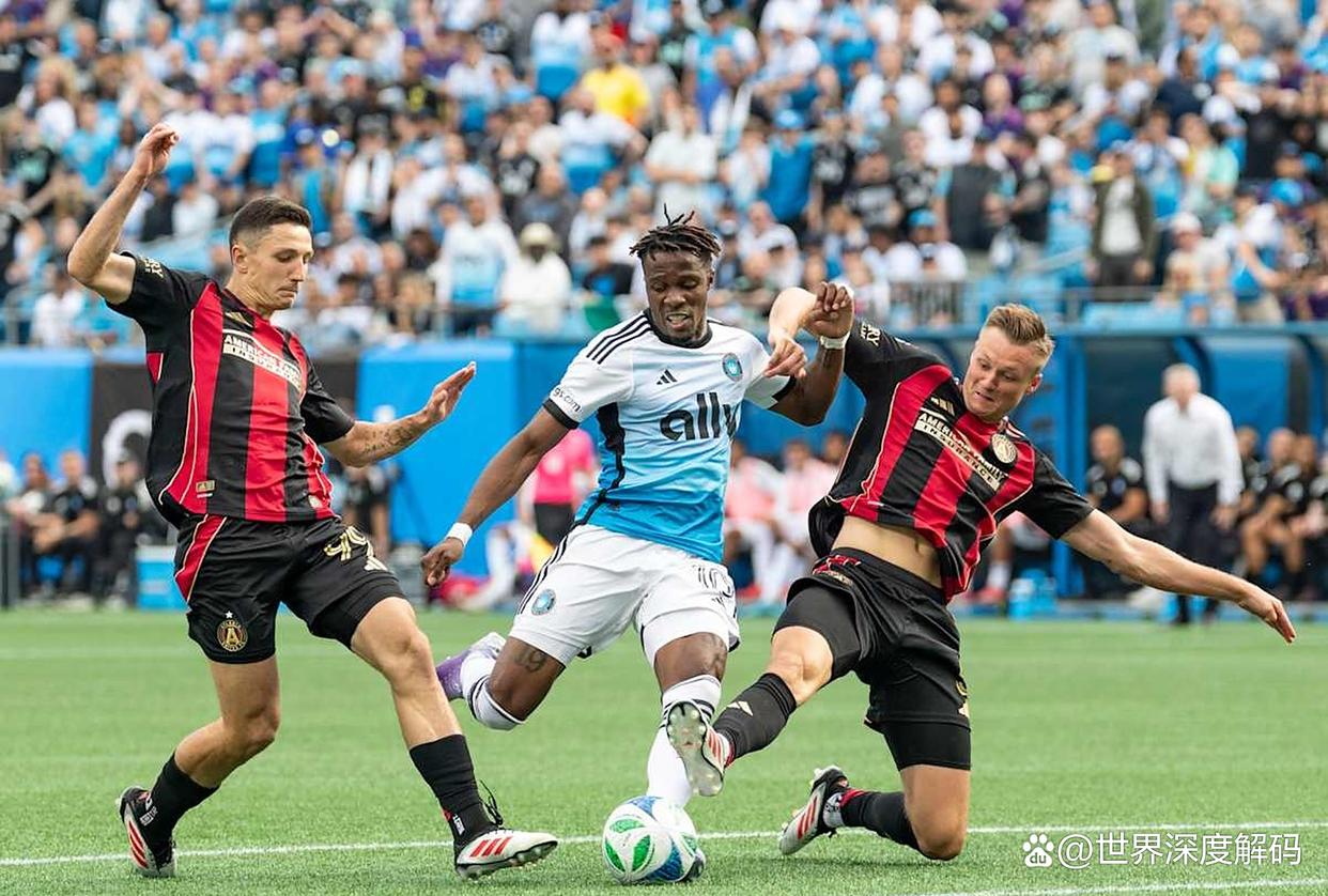 亚特兰大训练开放日，冲刺阶段门线救险引欢呼，欧联在即，年轻球员得到机会的简单介绍