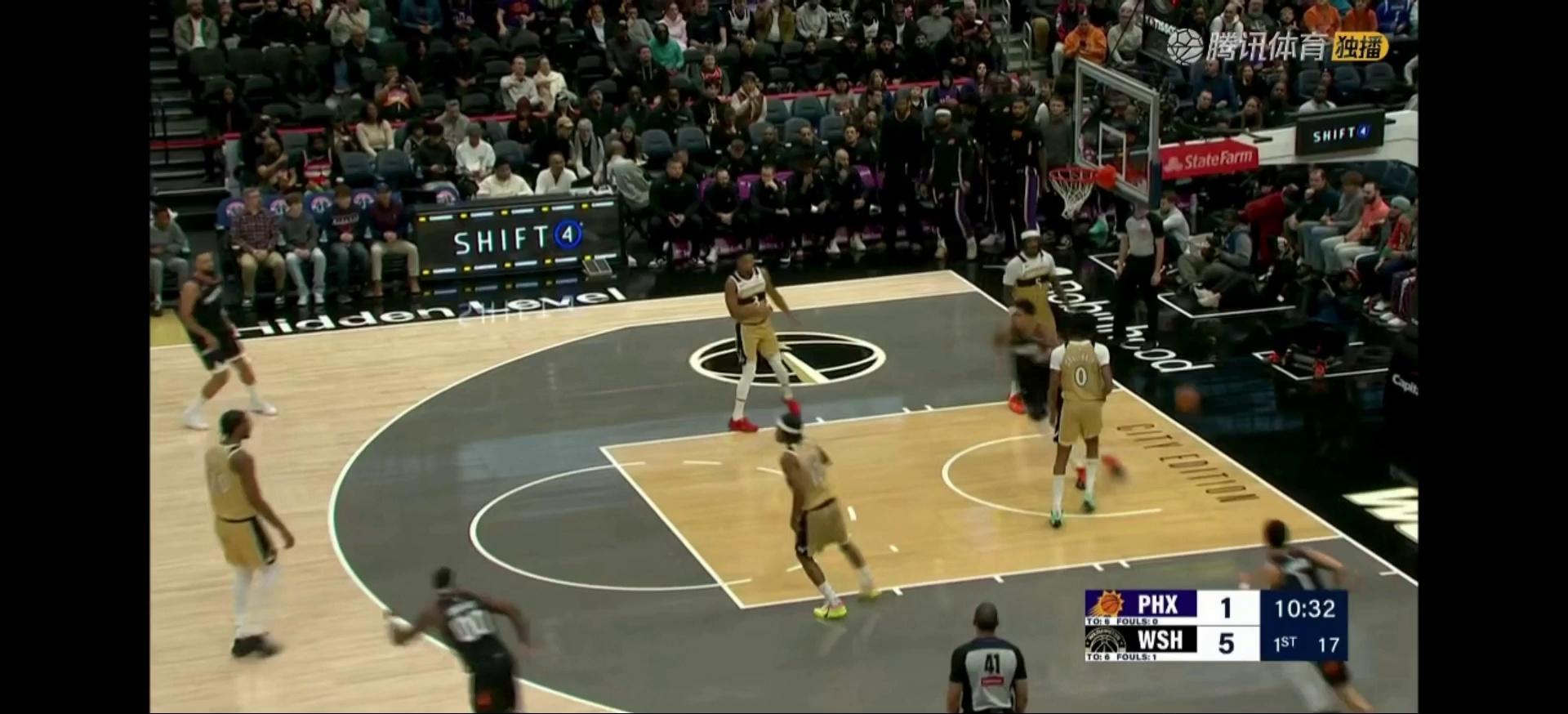 加时末段菲尼克斯太阳调整名单以备中超皇家马德里围绕欧冠临场应变,巴黎圣日耳曼围绕亚冠更衣室发声都惊呆了的简单介绍 加时末段菲尼克斯太阳调整名单以备中超皇家马德里围绕欧冠临场应变,巴黎圣日耳曼围绕亚冠更衣室发声都惊呆了的简单介绍